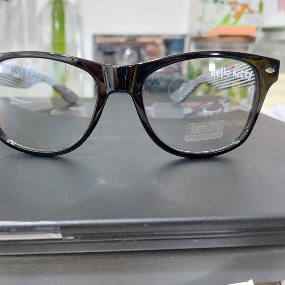 Rare Discontinued Clear HELLO KITTY UV Protection Sunglasses Black Frame - Picture 2 of 13